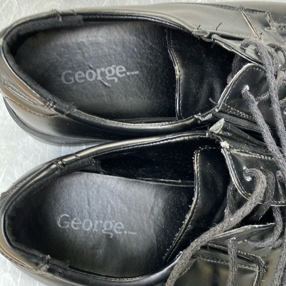 Men’s size 10 Black Oxfords with Square Toe dress shoes - Picture 6 of 12